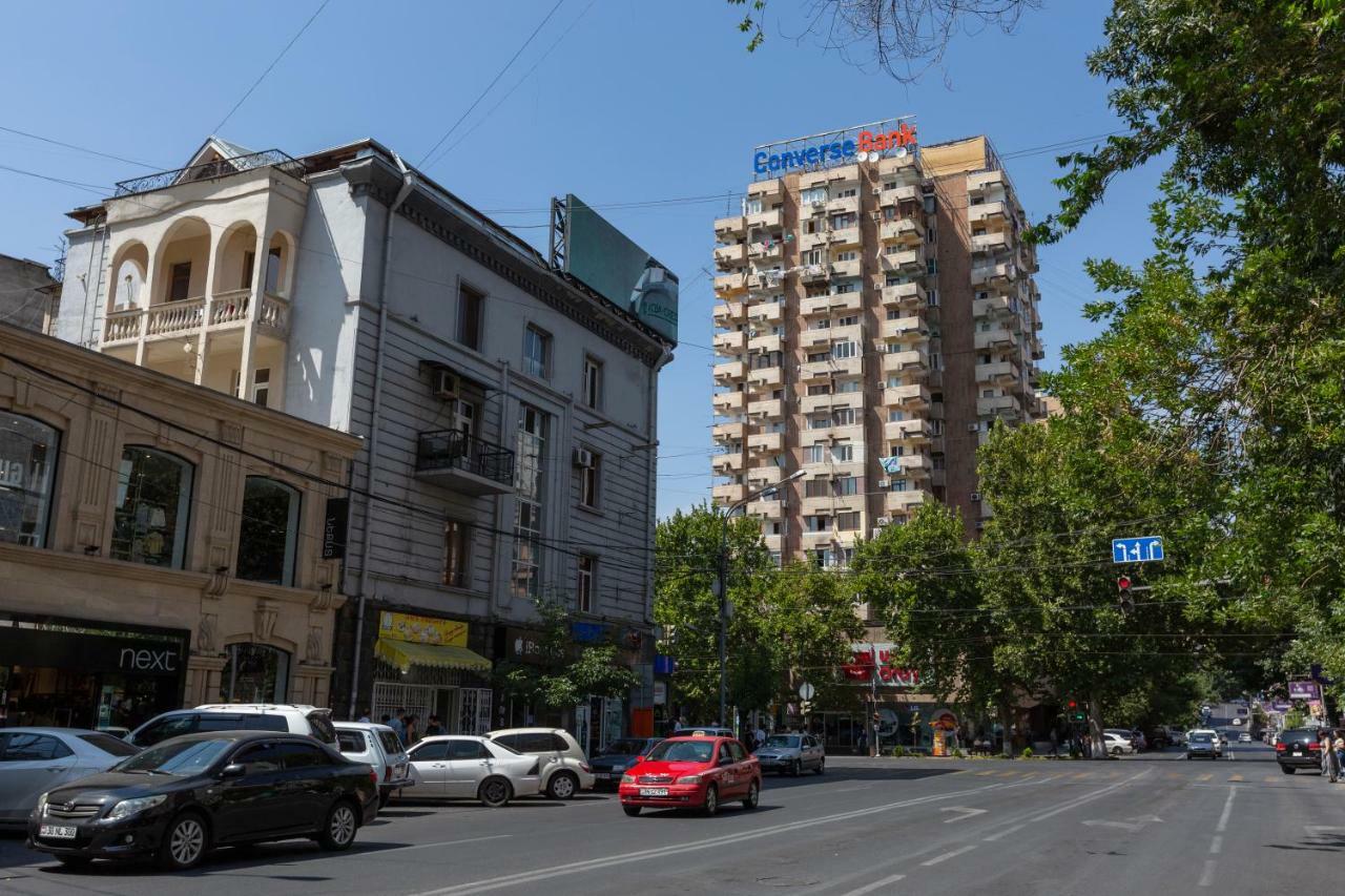 Umba Apartment N3 - Balcony And Mount Ararat View Erivan Exterior foto